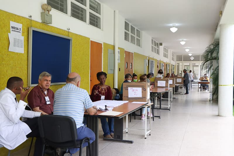 UCV Reprograma Elecciones Estudiantiles y Profesorales ante Cambios Regulatorios