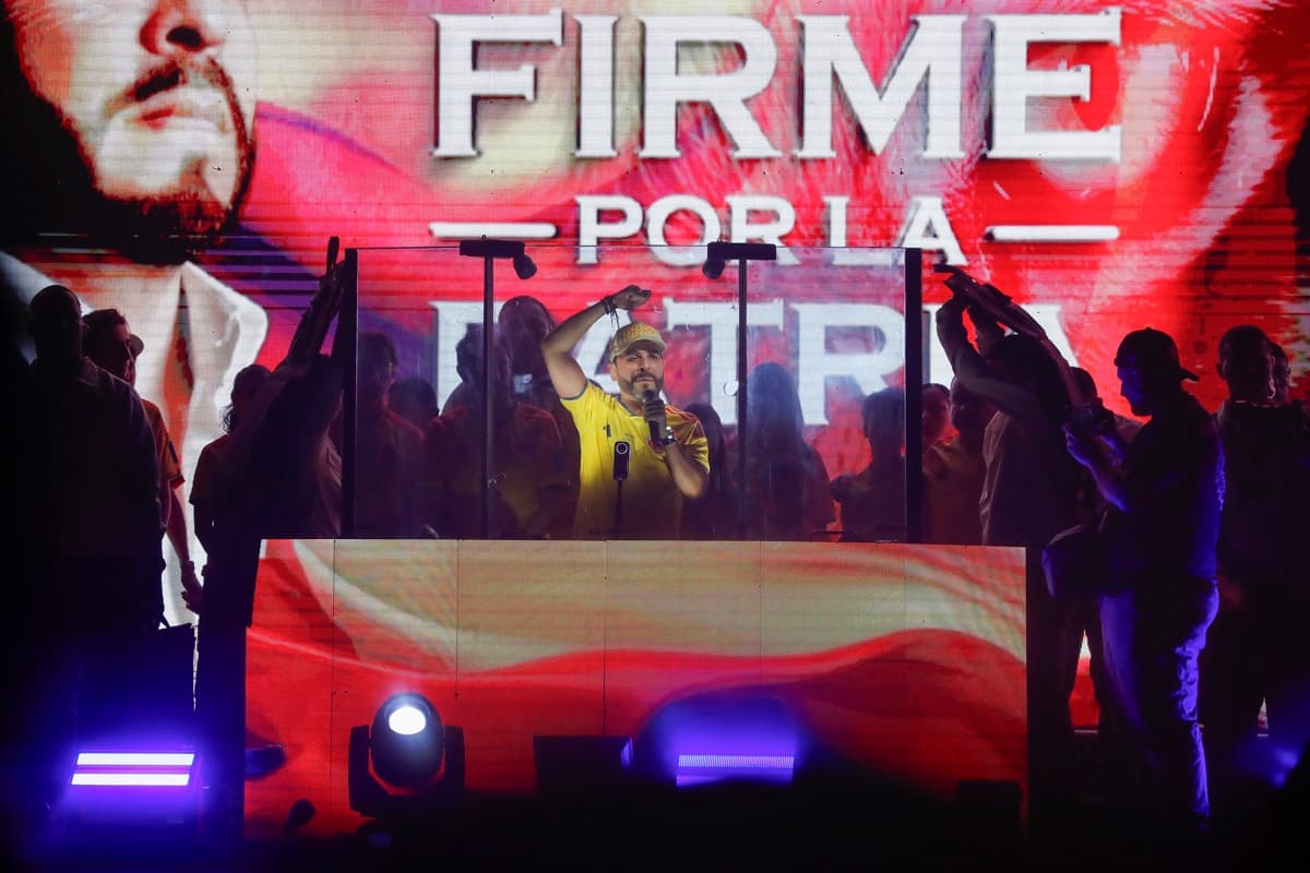 De la Espriella supera a Cepeda por 673.138 votos en Colombia