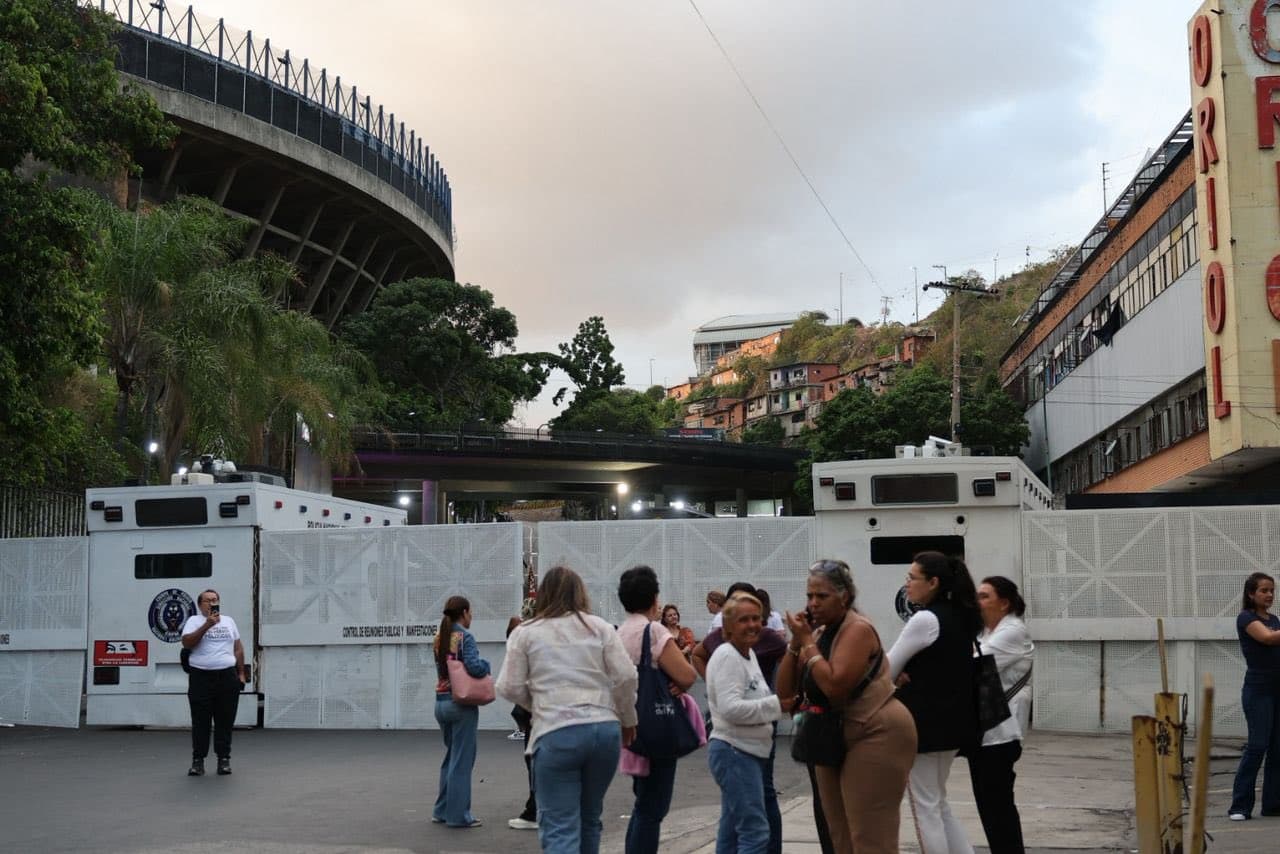 Traslado de Presos Políticos en Venezuela: Nueva Etapa en El Helicoide