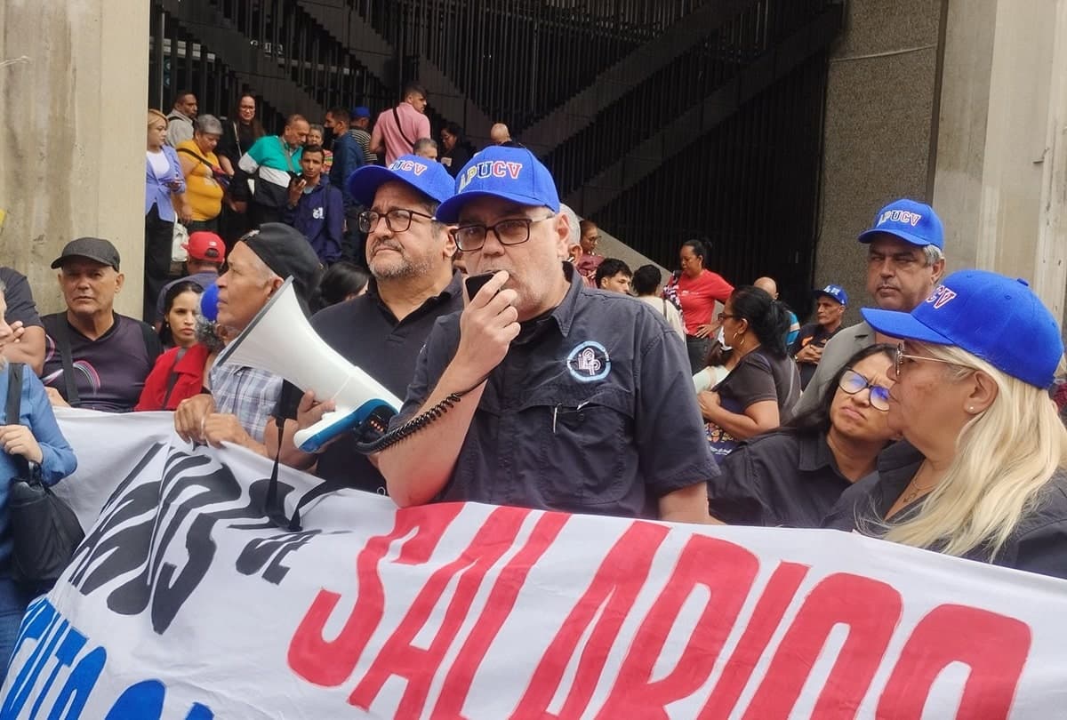 Docentes Universitarios Convocan Paro el 10 de Junio por Sueldos Justos