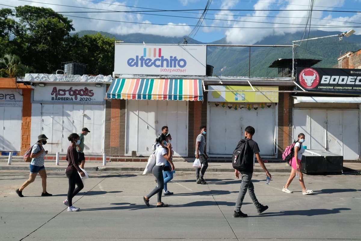 Economistas Internacionales Piden Levantar Sanciones a Venezuela