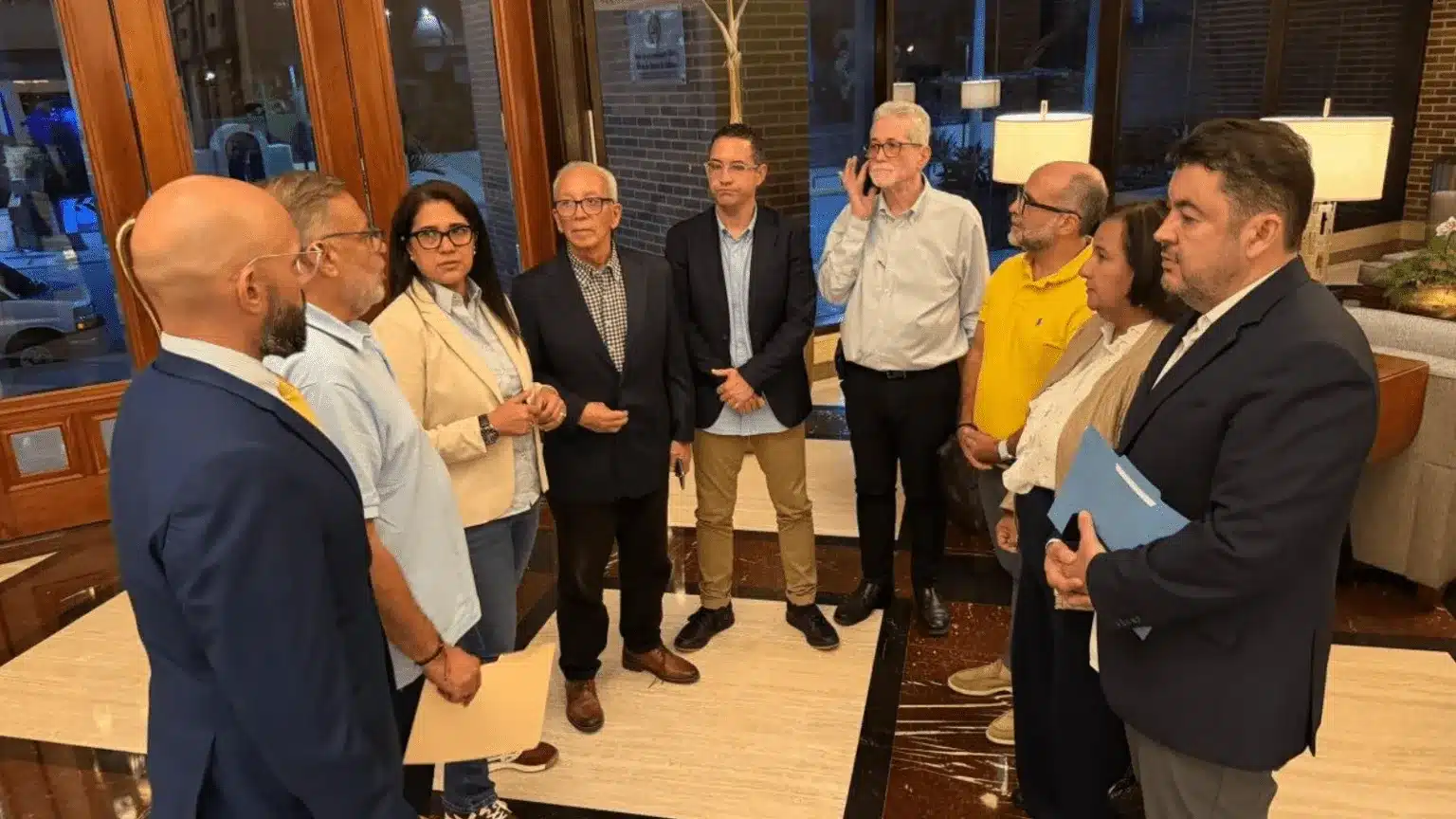 Dinorah Figuera se Reúne con Familias de Presos Políticos en Venezuela