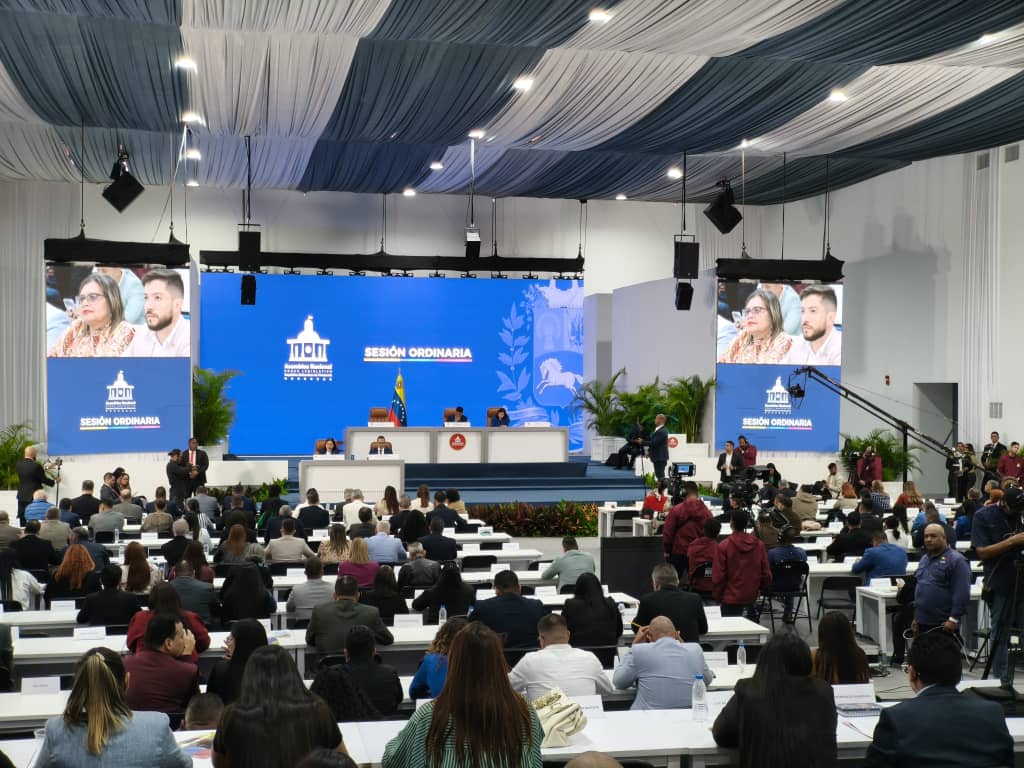 Oposición venezolana excluida de diálogo busca resultados en AN 2025