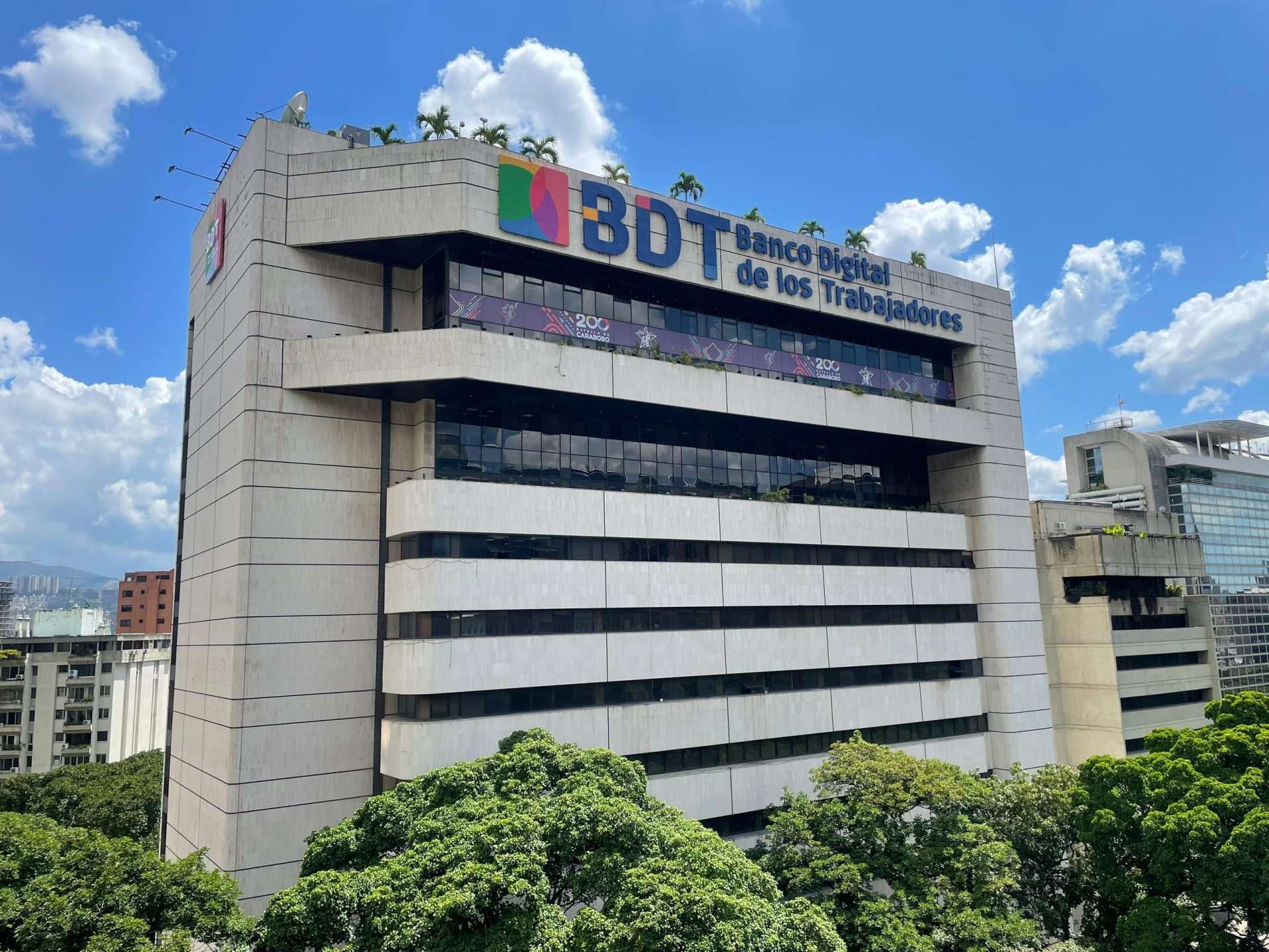 Bancos Públicos de Venezuela Impulsan Créditos para Damnificados