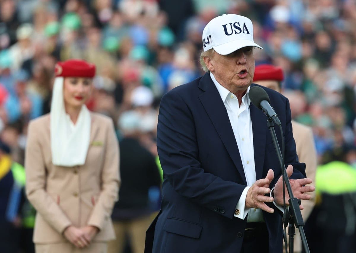 Trump amenaza con salir de Irán si no obtiene su petróleo, al igual que en Venezuela