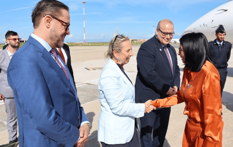 Delcy Rodríguez llegó a Roma para participar en el Foro Mundial anual de la FAO