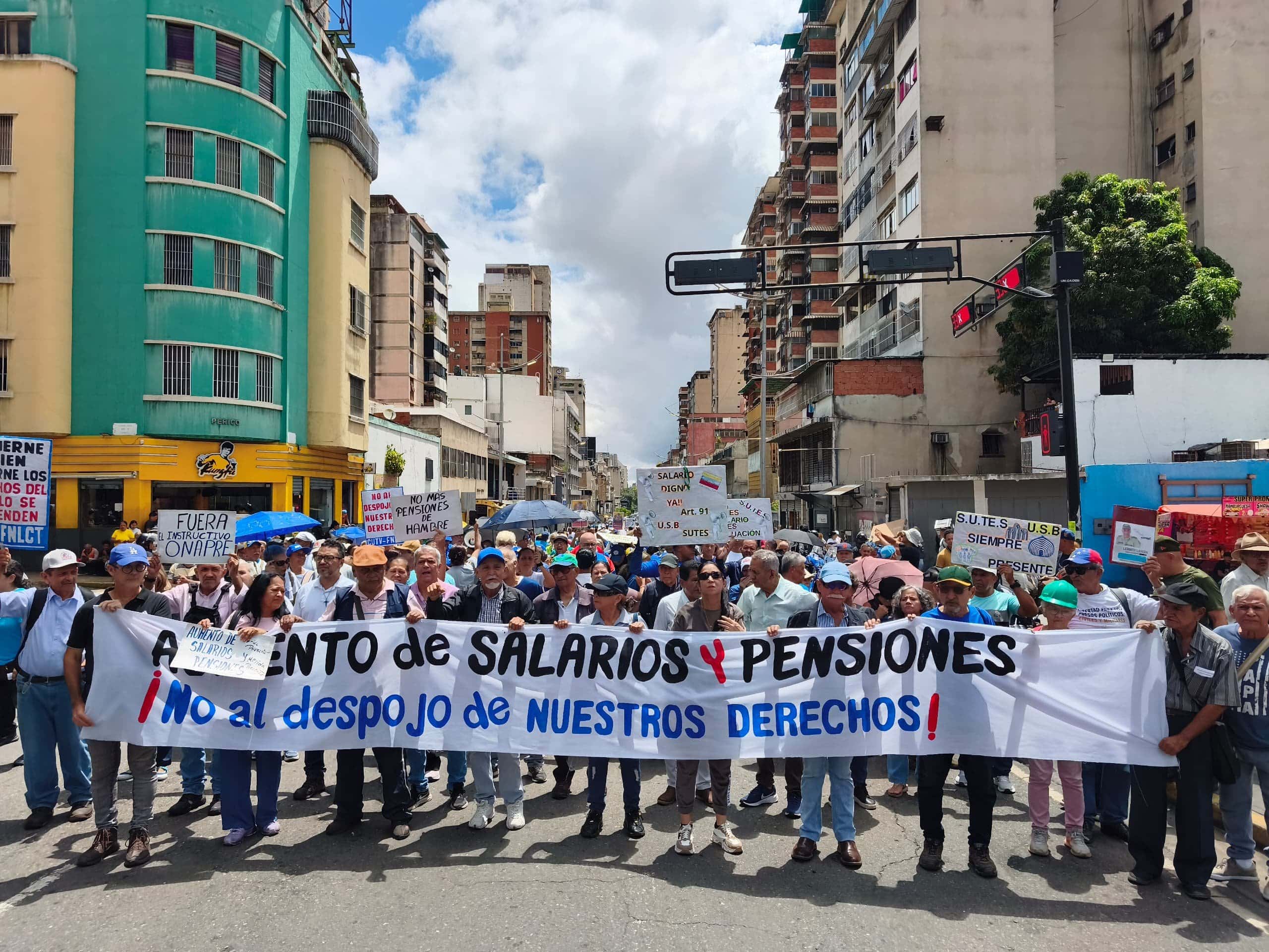 Gremios se movilizan este martes 13 de octubre hacia Miraflores por reivindicaciones laborales