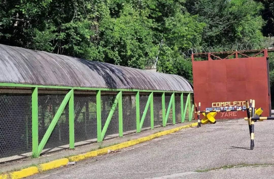 Familiares de presos políticos en Yare logran contacto tras requisa