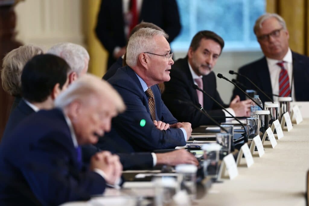 Trump promete seguridad total, pero las grandes petroleras piden garantías antes de invertir en Venezuela