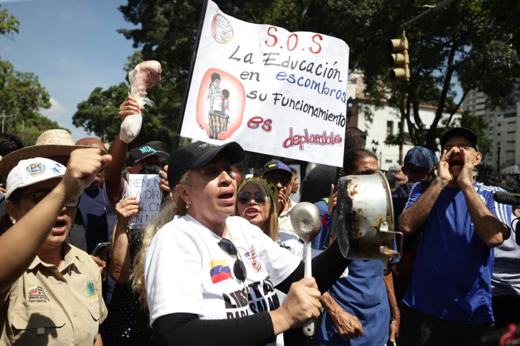 Mujeres Sindicalistas Denuncian Anuncio de Ingreso Mínimo como Anticonstitucional