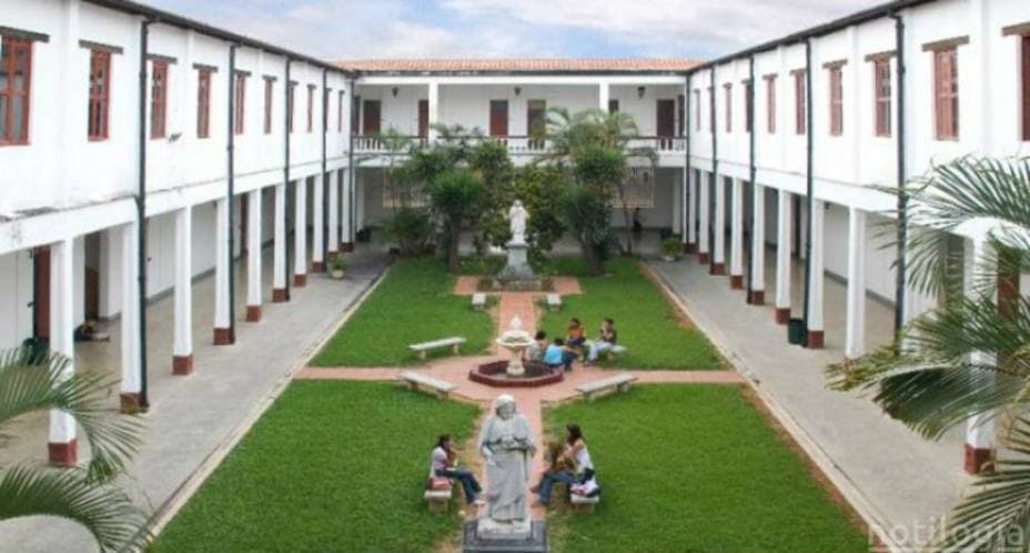 Universidad Central de San Ramón: Clases suspendidas por terremotos