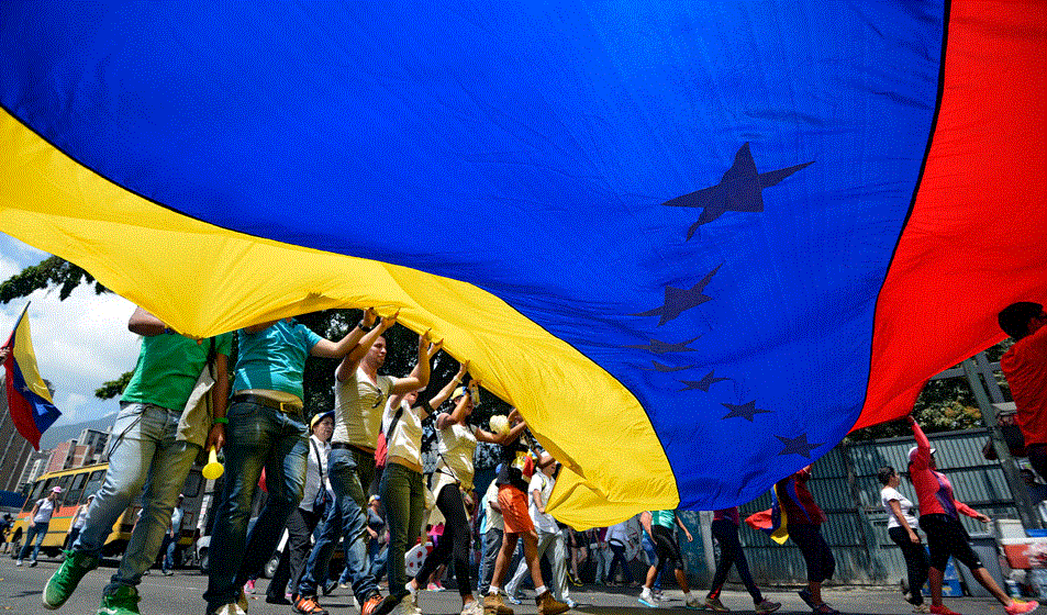 La Clave para una Venezuela Democrática: Aplomo y Unión