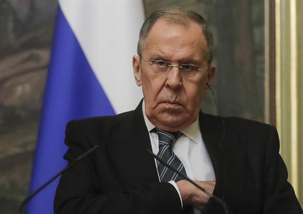 Lavrov Aclara el Estatus Colonial de Groenlandia en Relación a Dinamarca