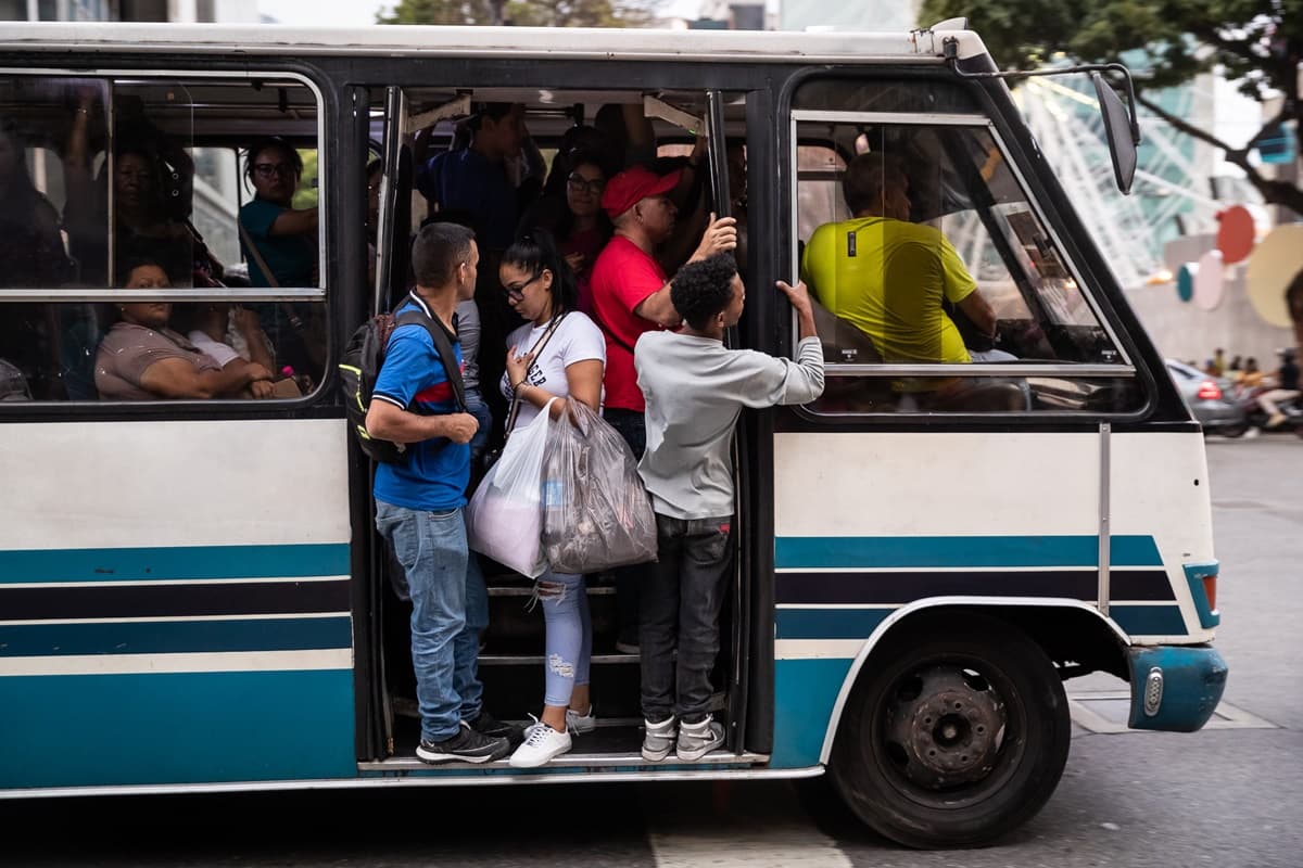 Ajuste Mensual en las Tarifas del Pasaje Urbano en Venezuela