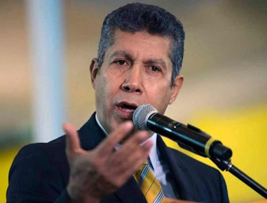 Henri Falcón saluda el regreso de María Corina Machado y reclama garantías para la política