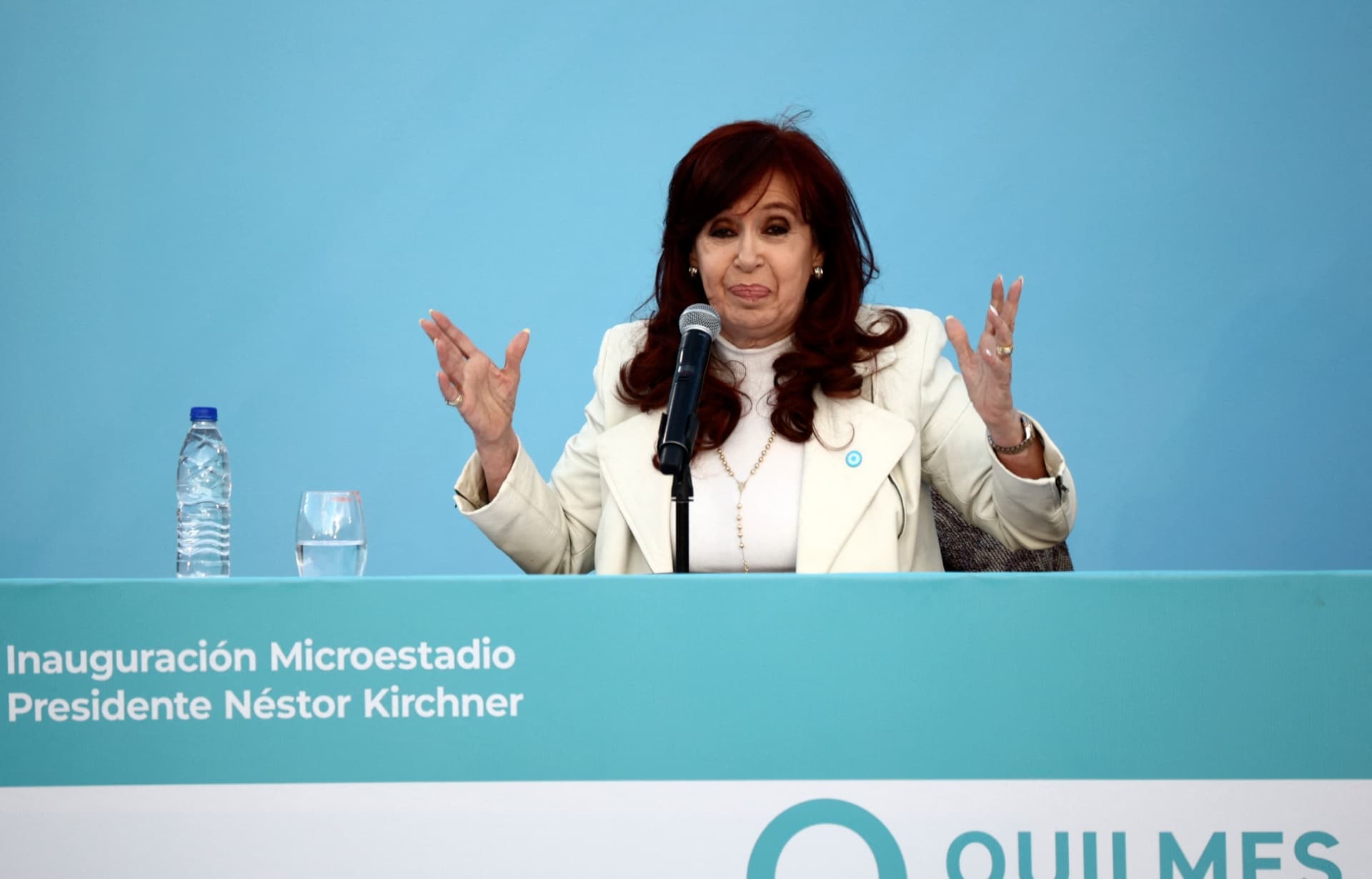 Defensores de Cristina Fernández exigen nulidad en juicio por corrupción