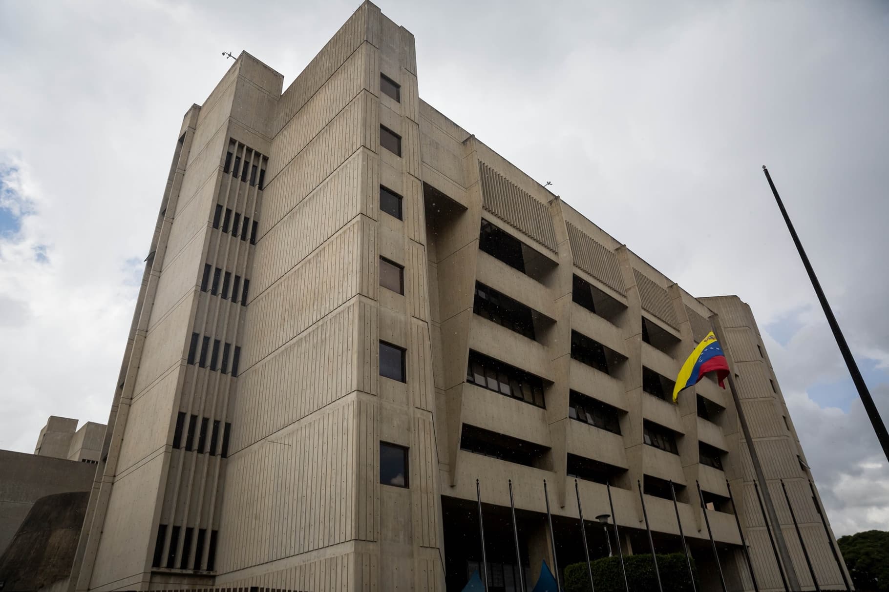 Gobierno y oposición en Venezuela aceleran renovación del TSJ