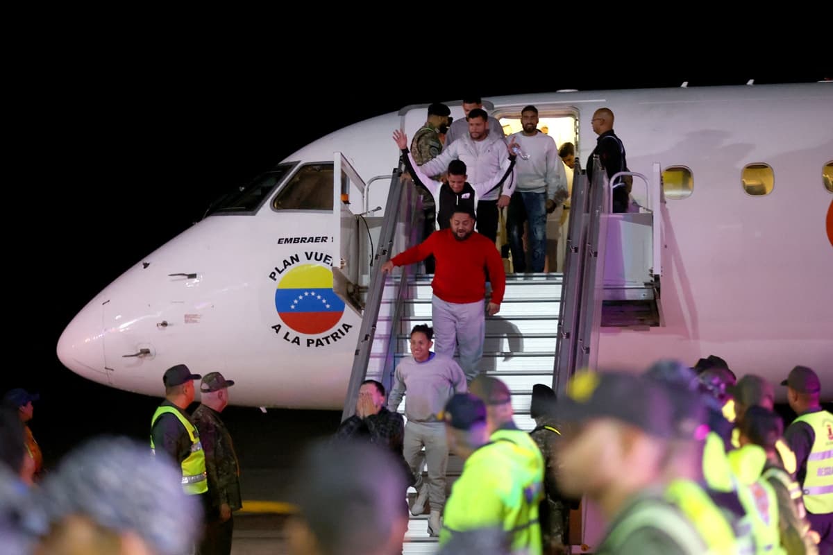 Regreso a casa: 110 migrantes venezolanos repatriados desde EE.UU.