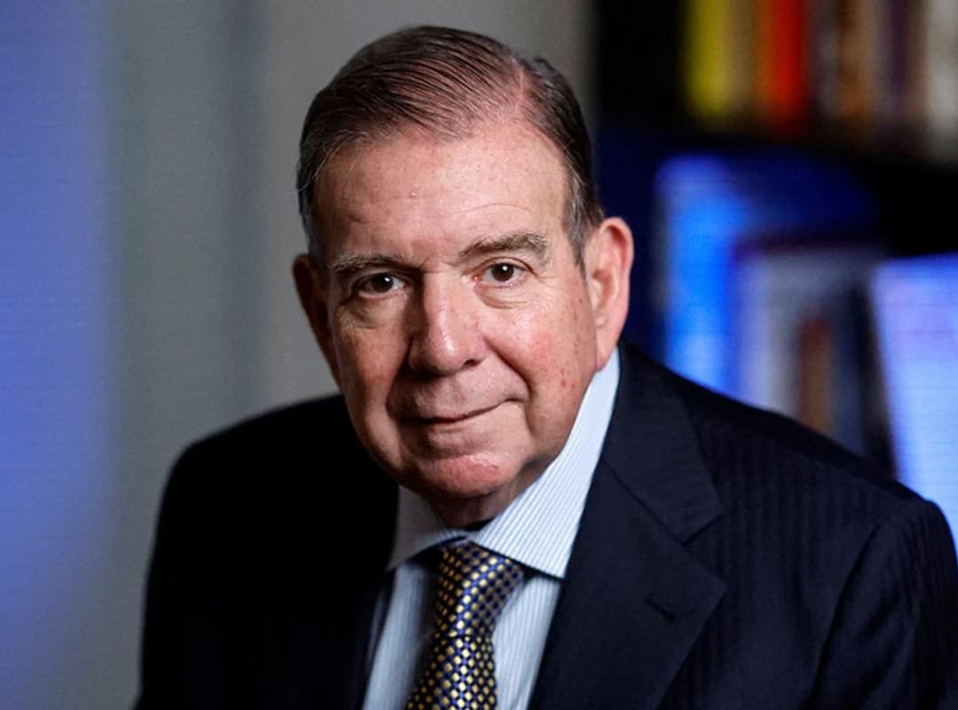 Edmundo González, lĂder opositor, se someterá a cirugĂa este jueves