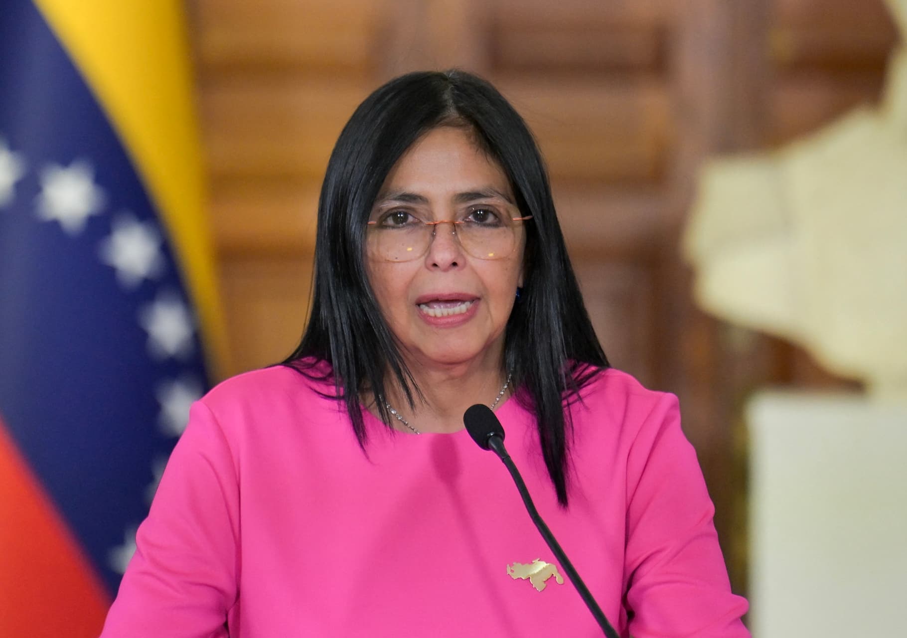 Delcy Rodríguez llama a un diálogo político inclusivo con la oposición