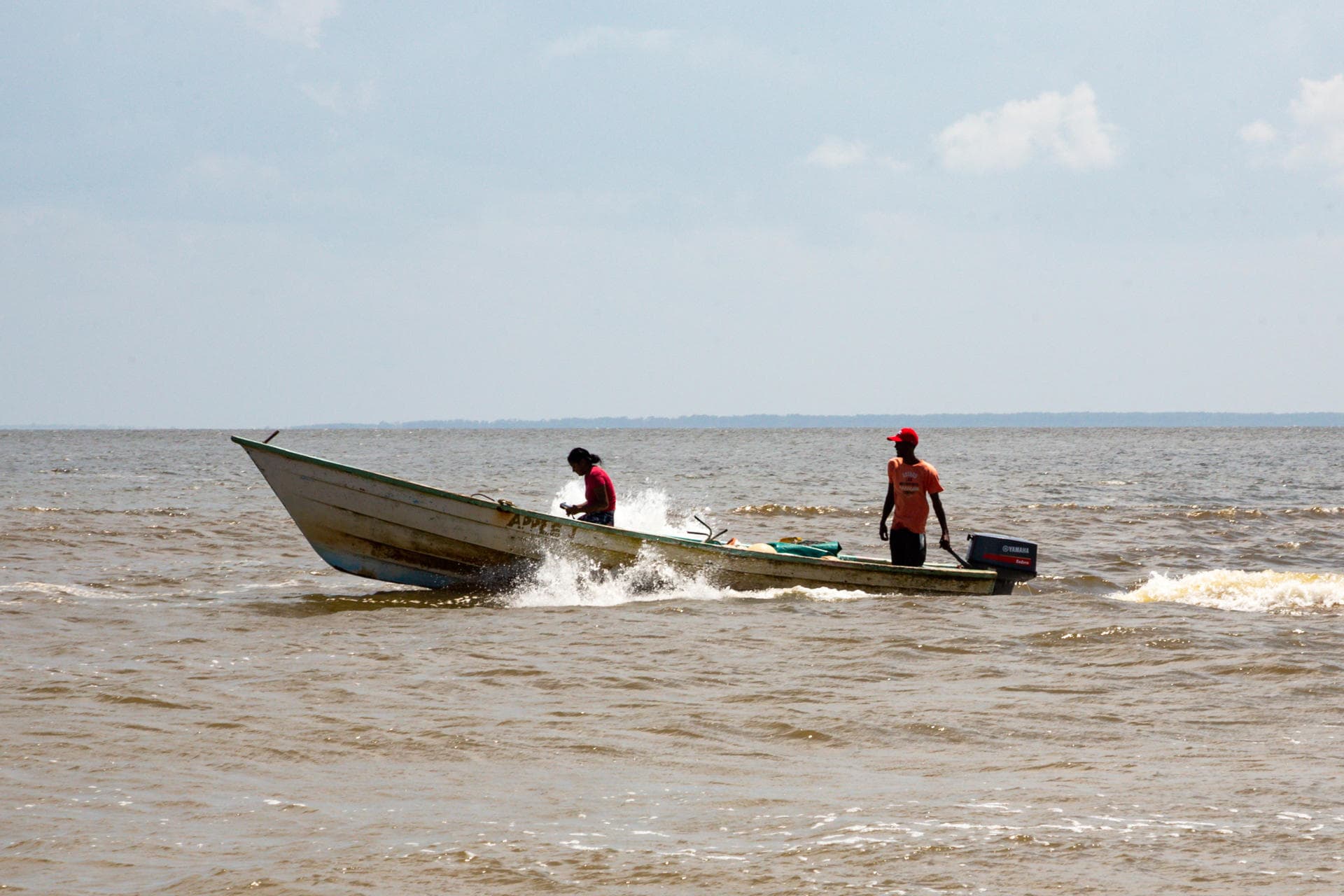 Derrame Petrolero en Paria: Pérdidas de 11 Toneladas Diarias a la Pesca