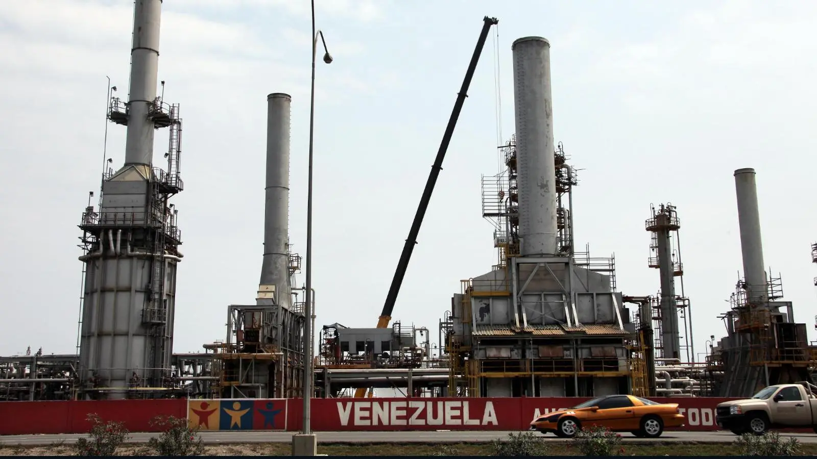 Estados Unidos completó primeras ventas de petróleo venezolano por 500 millones de dólares, según Reuters