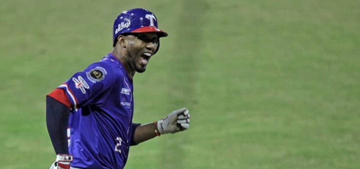 Alcides Escobar fichó con Leones del Escogido