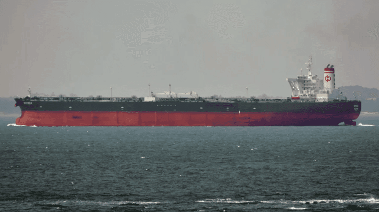 Superpetroleros chinos con destino a Venezuela regresan a Asia sin cargar petróleo