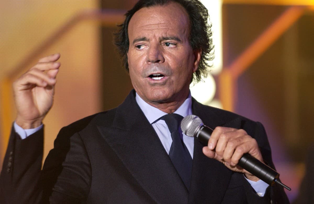 Julio Iglesias responde las acusaciones: “Nunca había sentido tanta maldad”