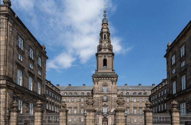 Venezuela: Entre la Herencia Cultural y el Futuro en Libertad