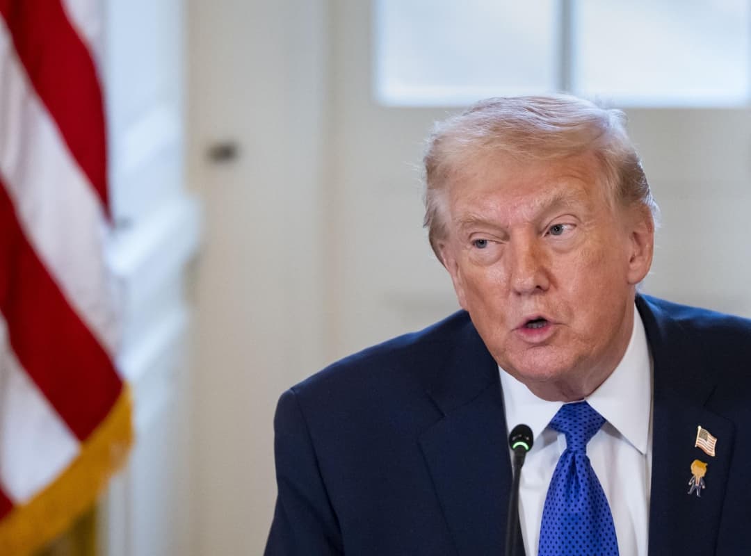 Trump Anuncia Confiscación de Buques con Petróleo Venezolano