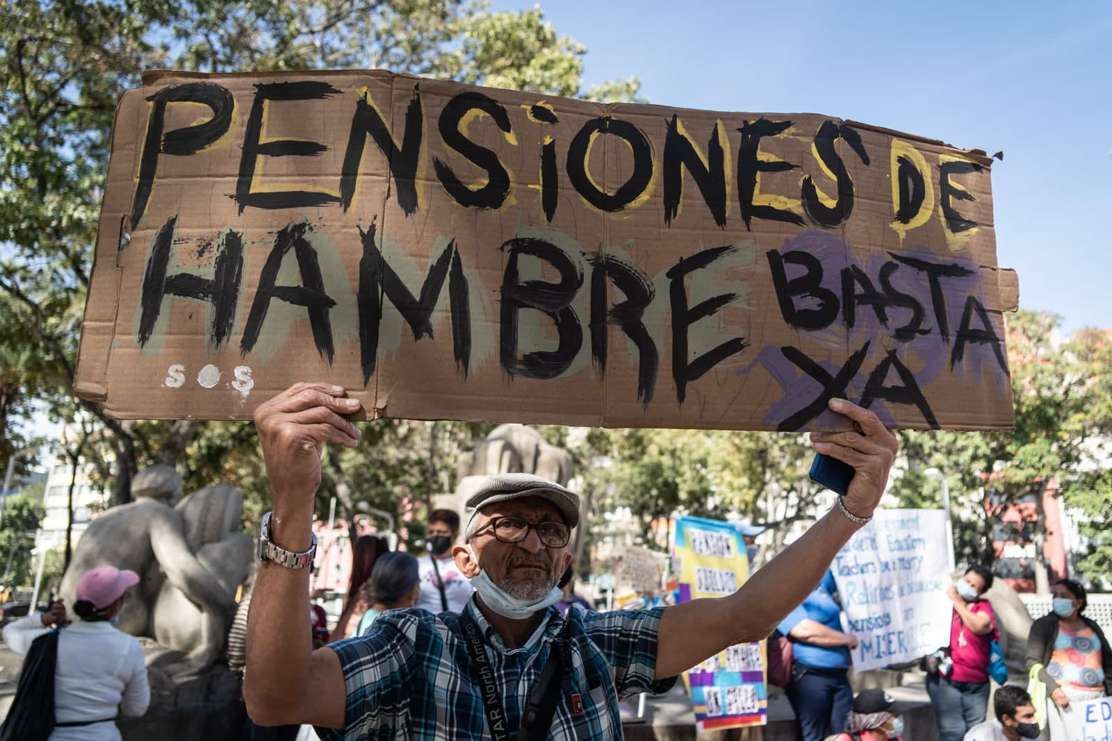 Pensionados en Venezuela: Exigen un aumento vital para sobrevivir
