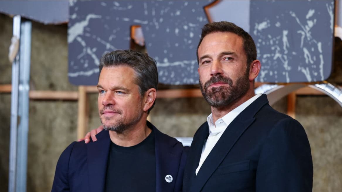 Ben Affleck y Matt Damon critican el controvertido método de Netflix