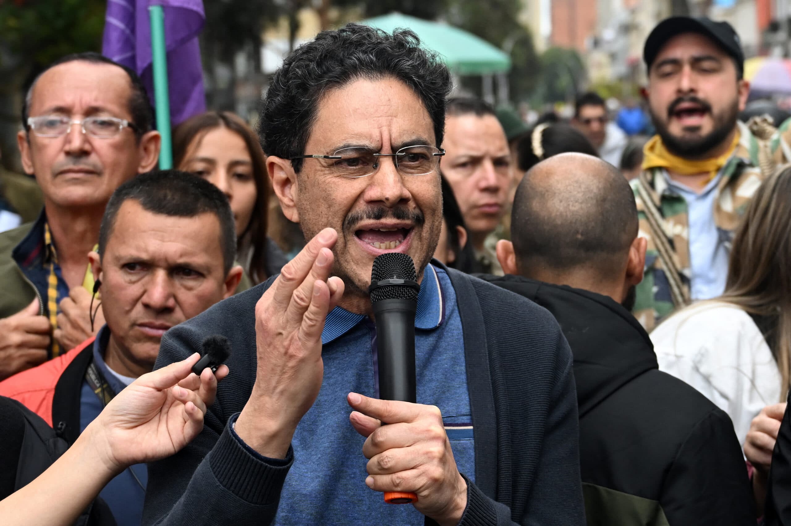 Iván Cepeda lidera encuestas presidenciales en Colombia: un reto para la región