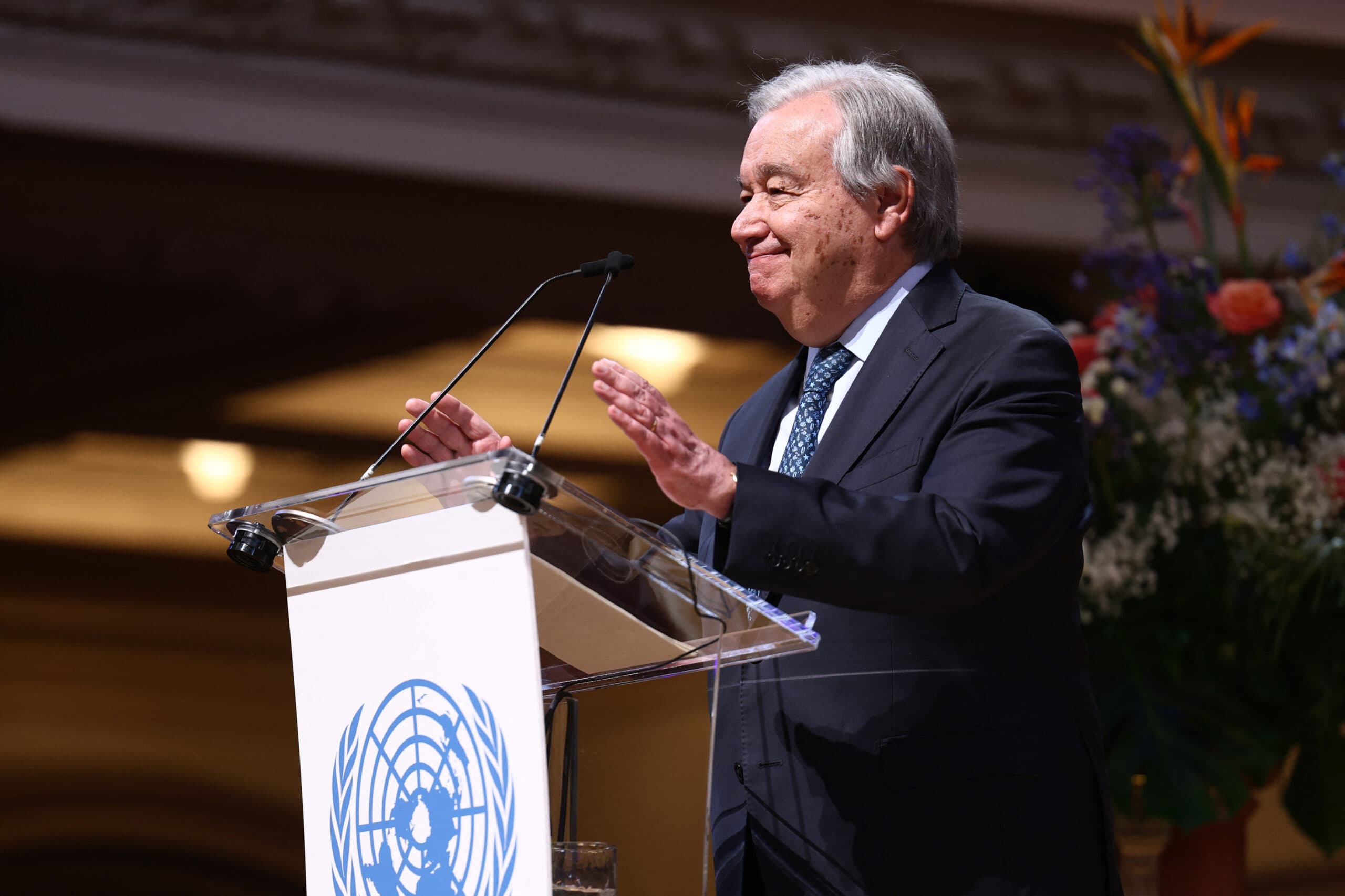 António Guterres se retira de Davos por problemas de salud
