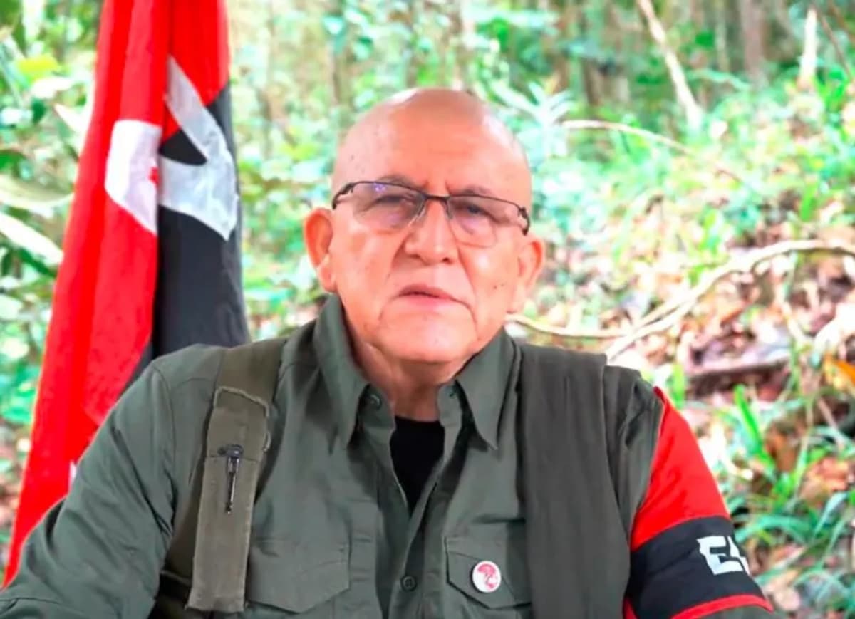 ELN critica al gobierno de Petro por cambio de postura hacia EE.UU.