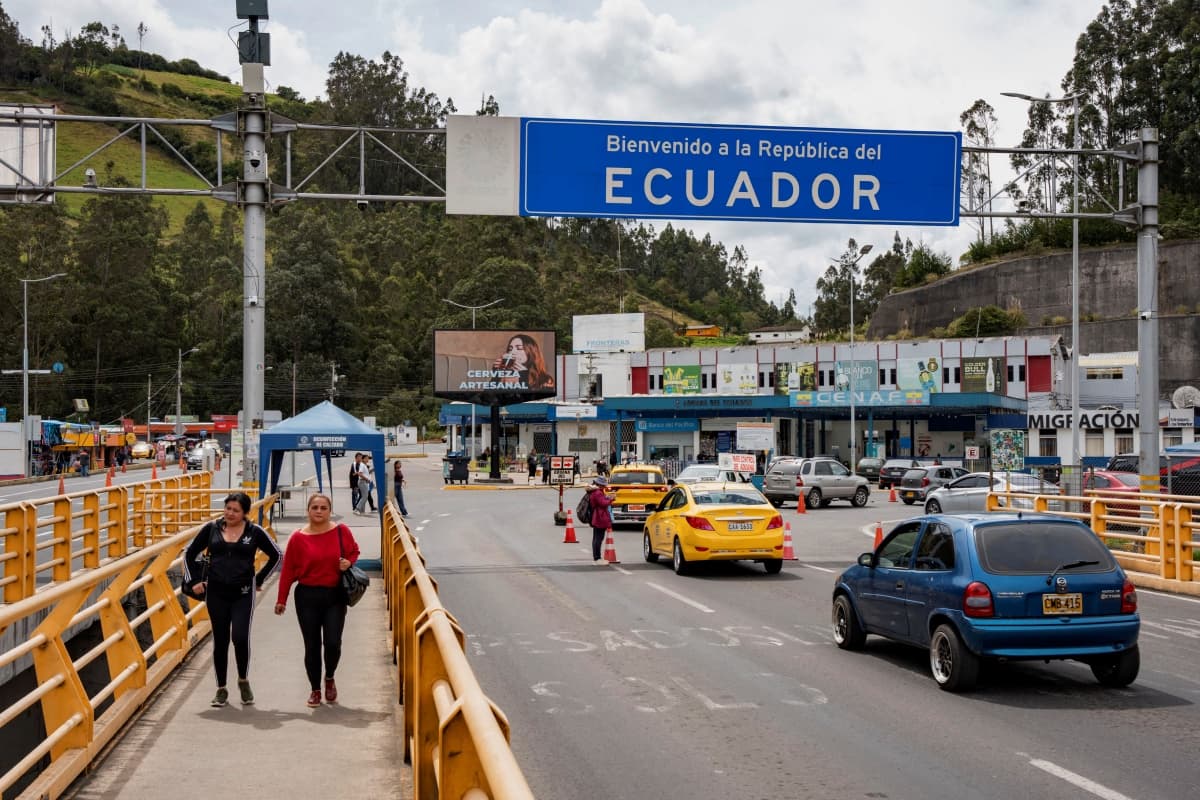 Ecuador Impone Arancel del 30% a Colombia por Falta de Cooperación Antinarcóticos