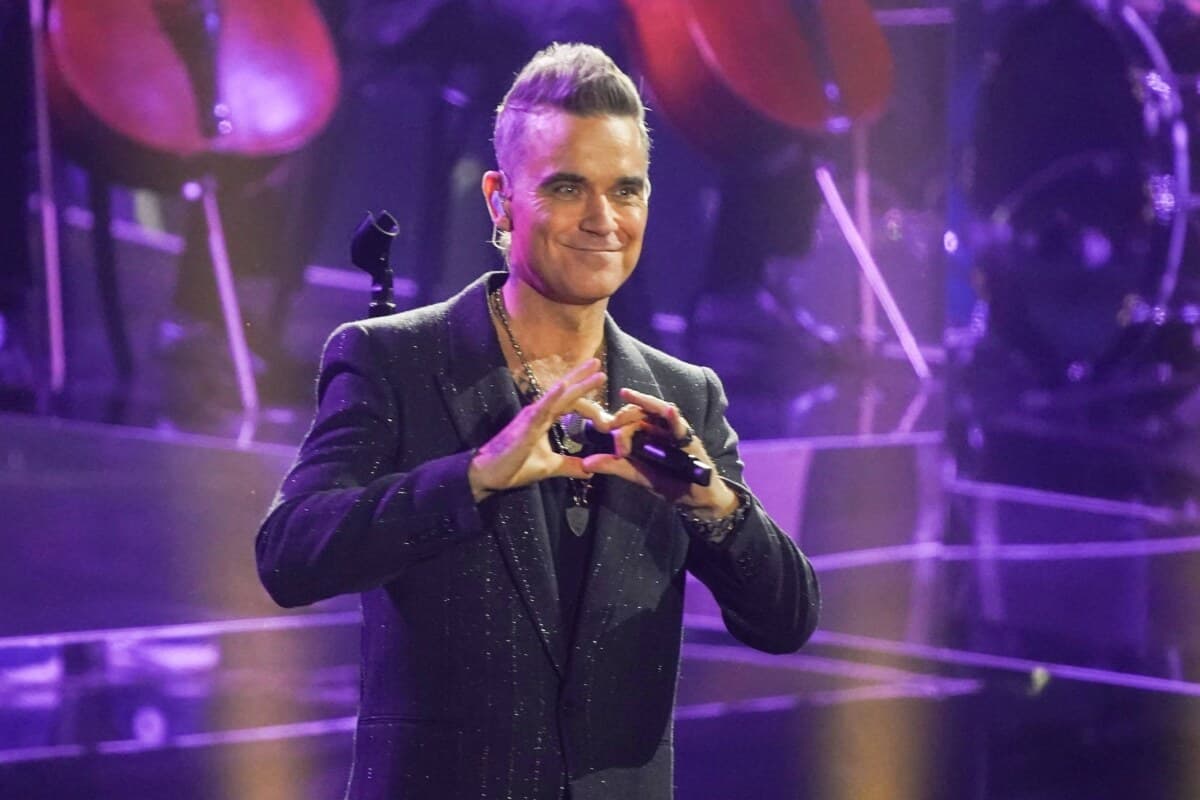 Robbie Williams Supera a The Beatles: Récord de Álbumes en el Reino Unido