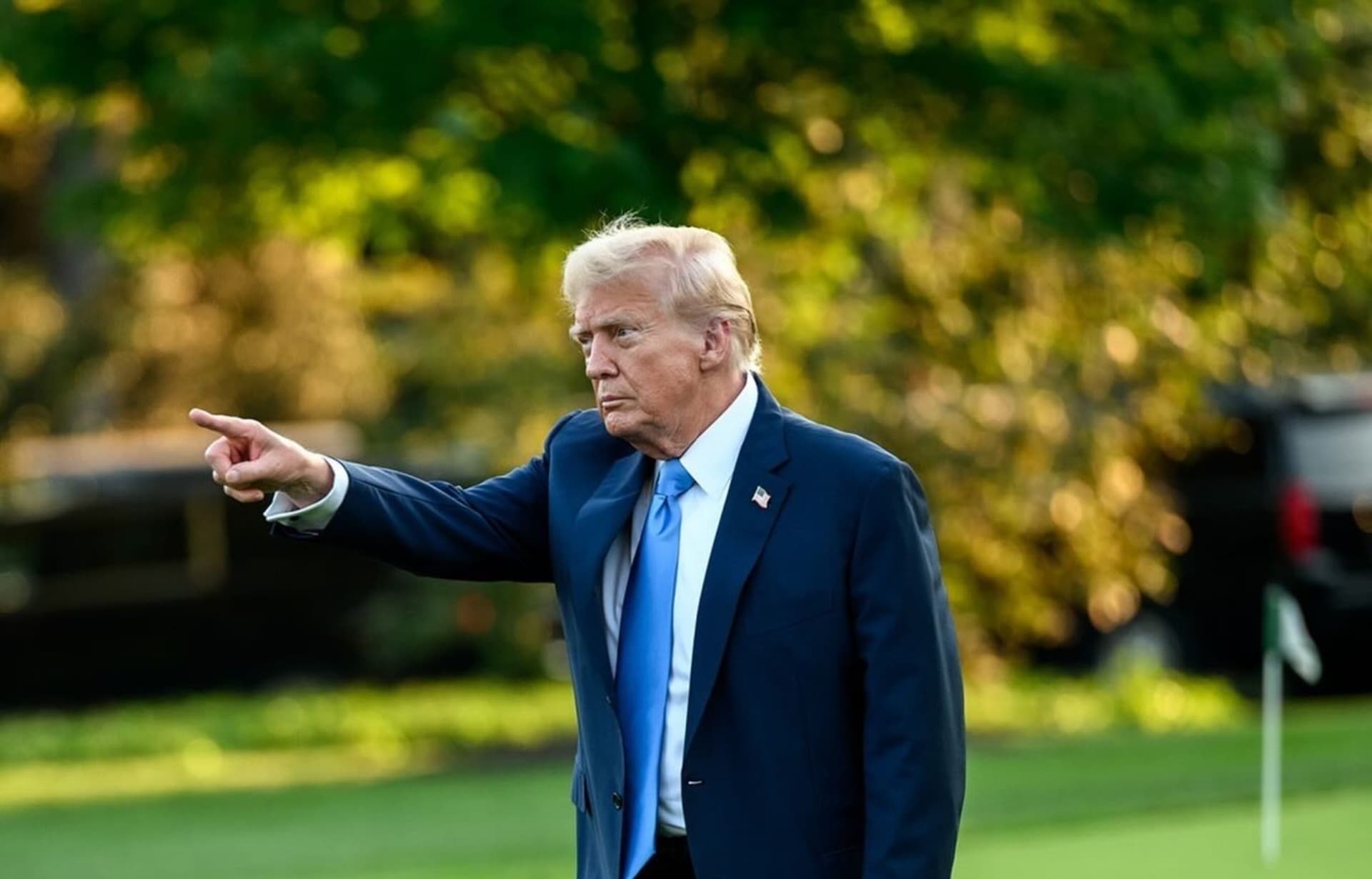 Trump critica a Bad Bunny y Green Day por el show del Super Bowl