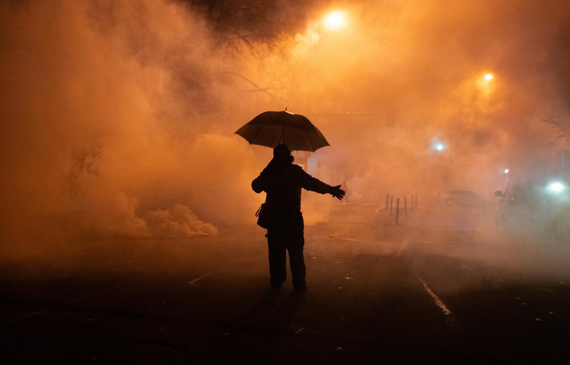 Protestas en Mianeápolis: comunidad rinde tributo a enfermero caído