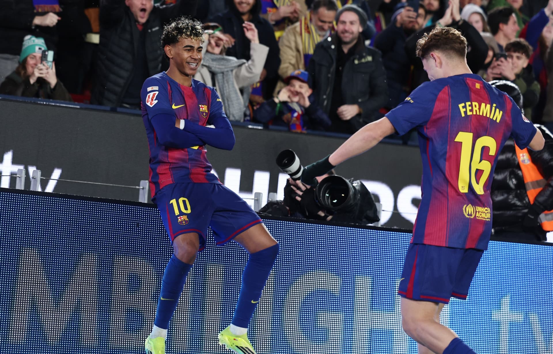 Barcelona logra convincente victoria 3-0 sobre el Real Oviedo