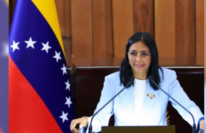 La Farsa de la 'Revolución Bolivariana' y su Doble Juego