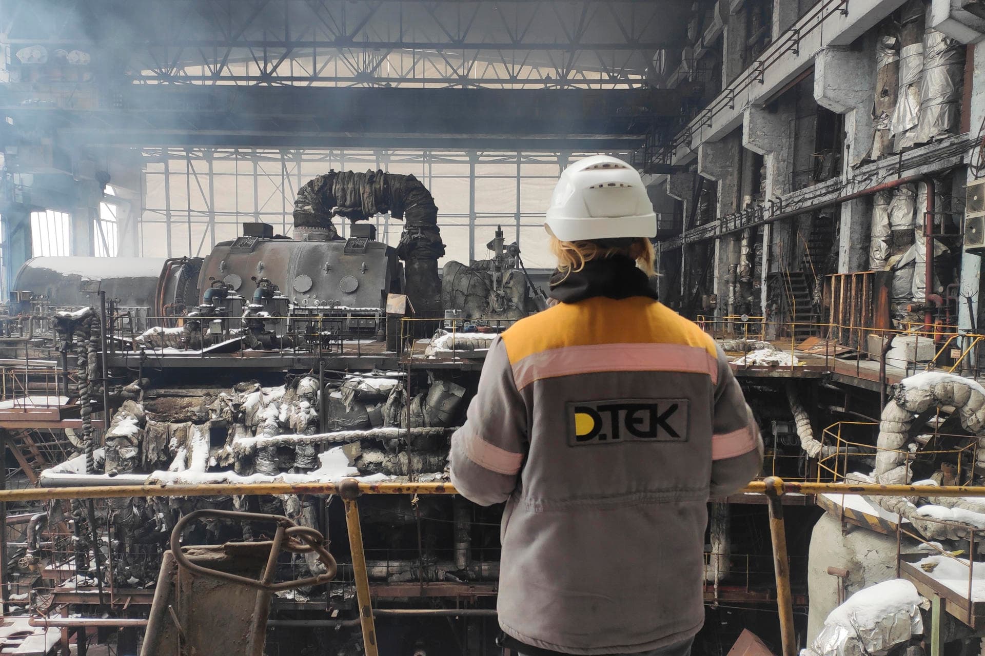 Kyiv sufre temperaturas extremas tras bombardeo ruso a infraestructura energética