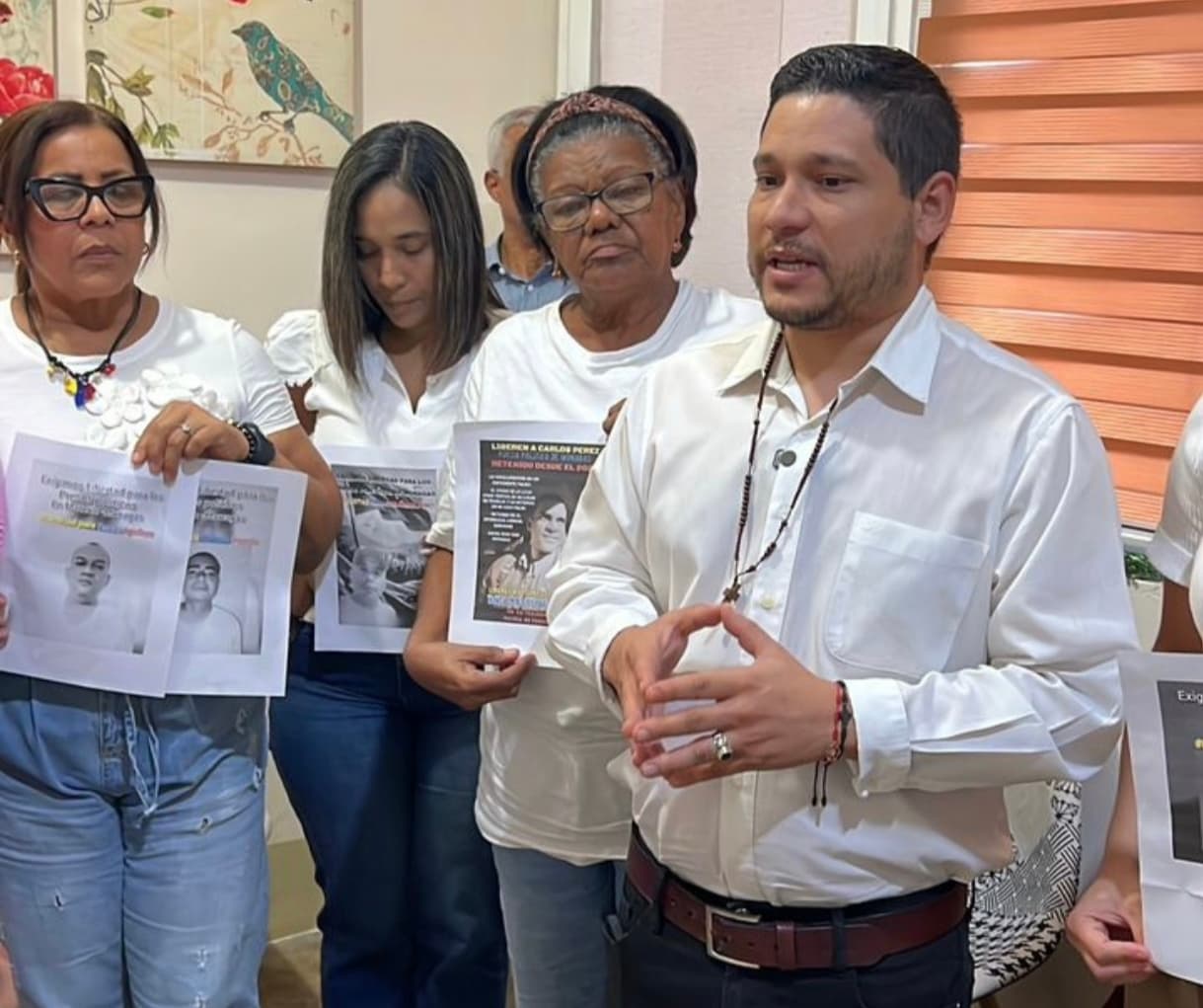 Ángel Fuentes López reanuda su lucha política por la libertad de presos en Venezuela