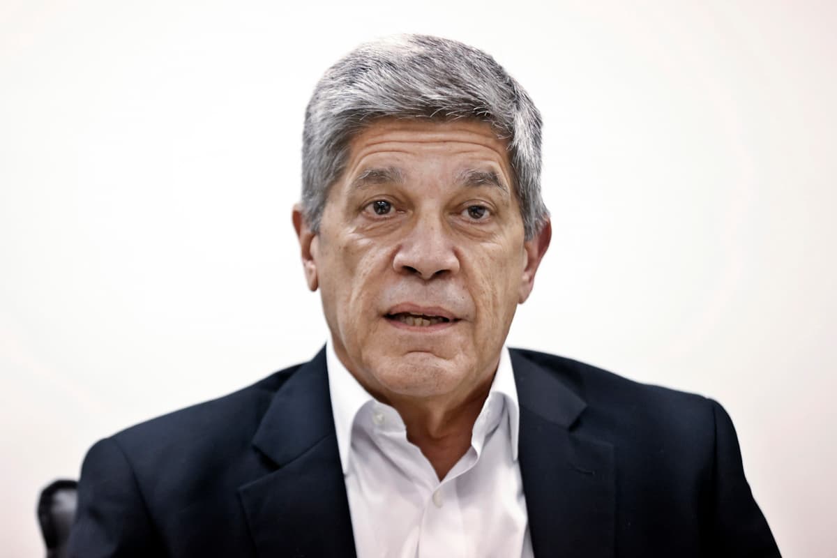 Gobierno cubano rechaza negociaciones con EE UU en medio de tensiones internacionales