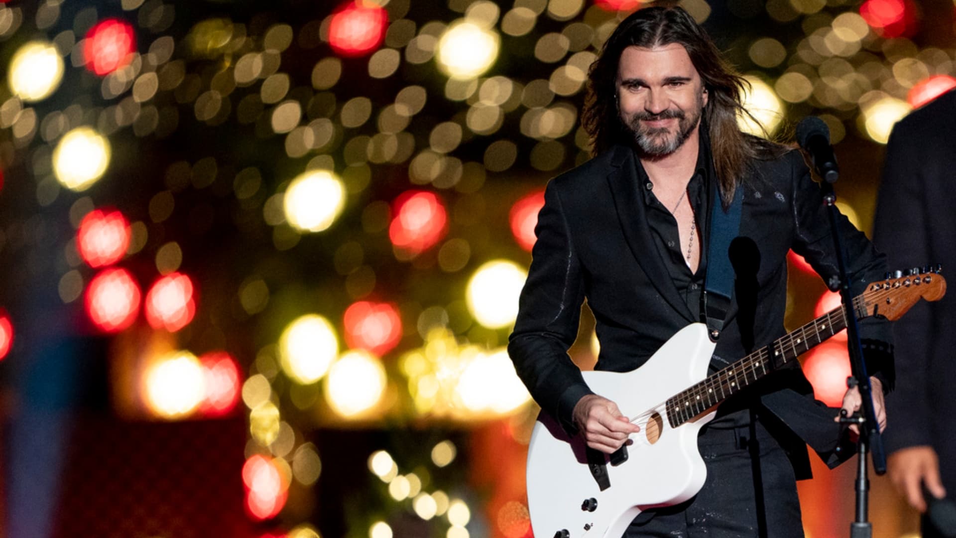 JuanesTeban: Un Regreso a las Raíces Musicales de Juanes
