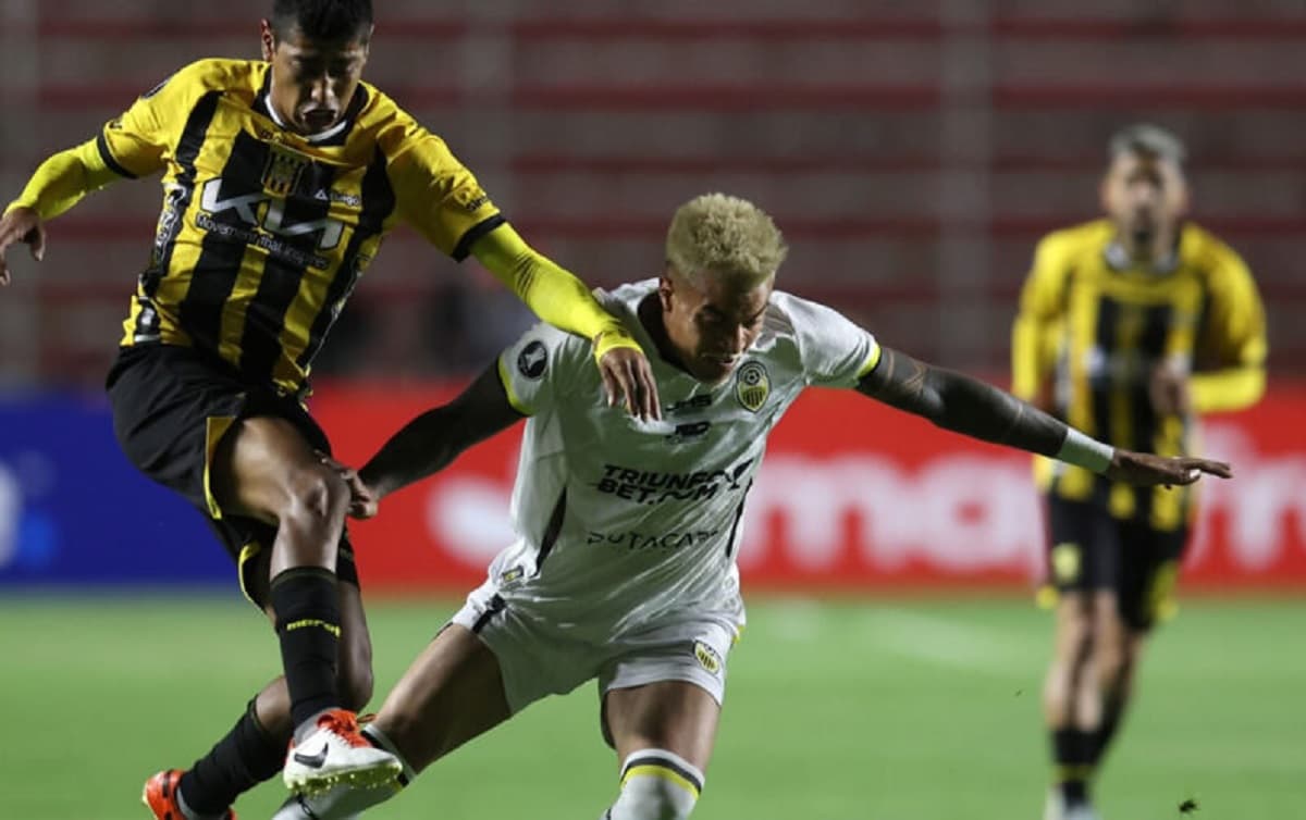 Deportivo Táchira sufre dolorosa eliminación en penales ante The Strongest