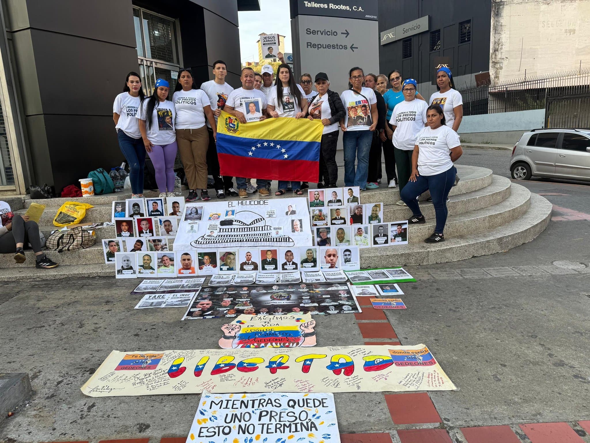 Cerca de 400 Presos Políticos Excarcelados en Venezuela: Demandas de Justicia