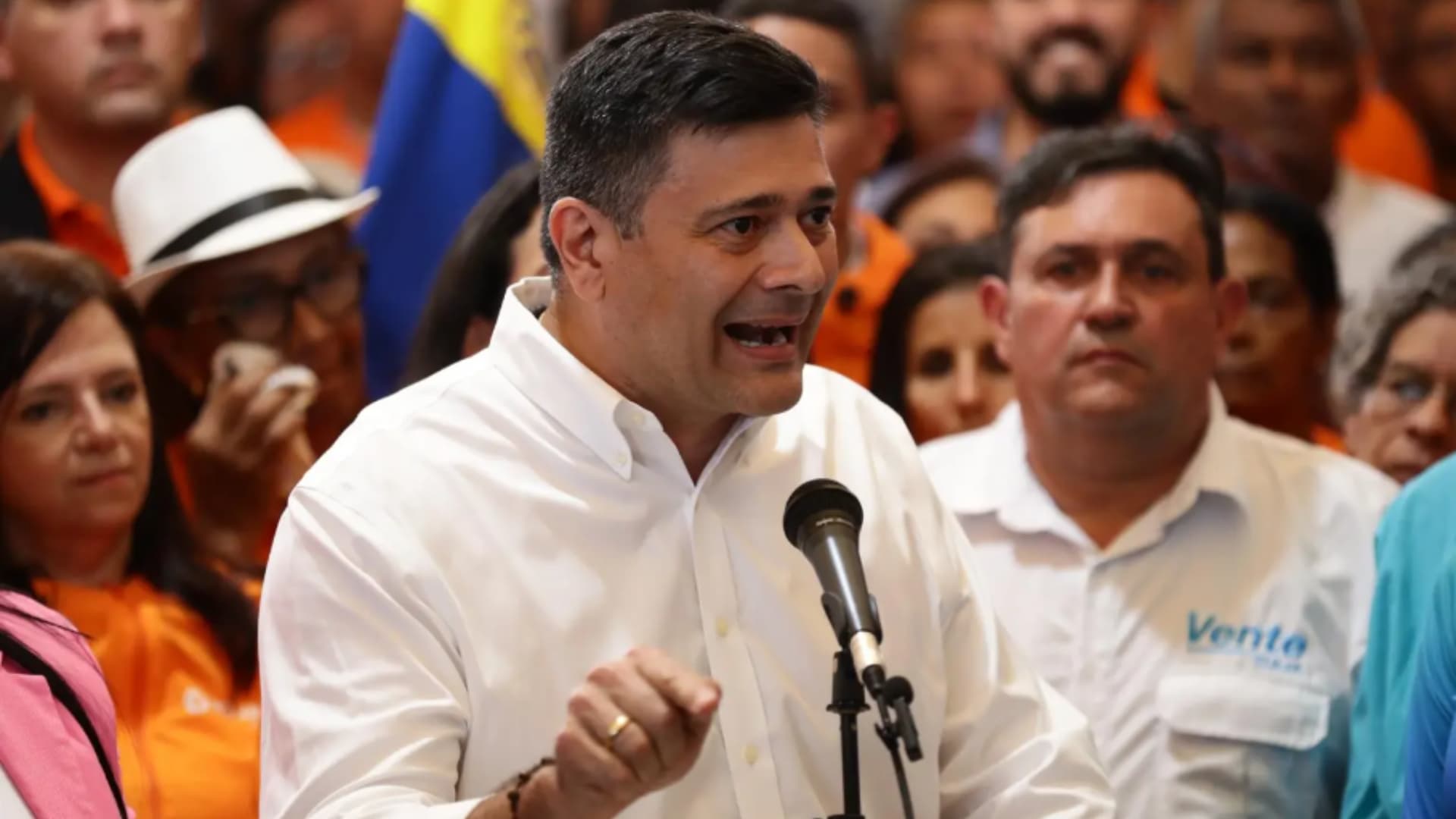 Freddy Superlano es excarcelado tras 18 meses: un emotivo reencuentro familiar