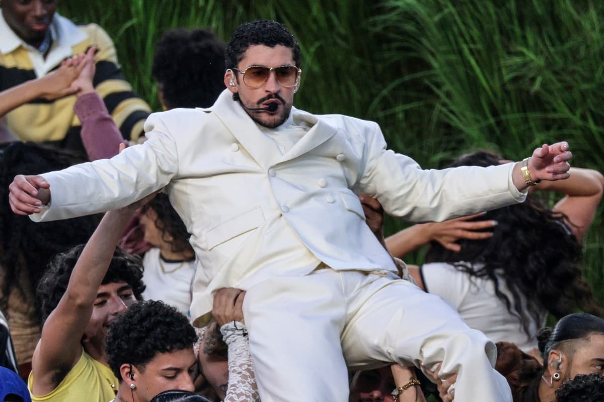 Bad Bunny Conquista Spotify: Éxitos Impulsados por el Super Bowl